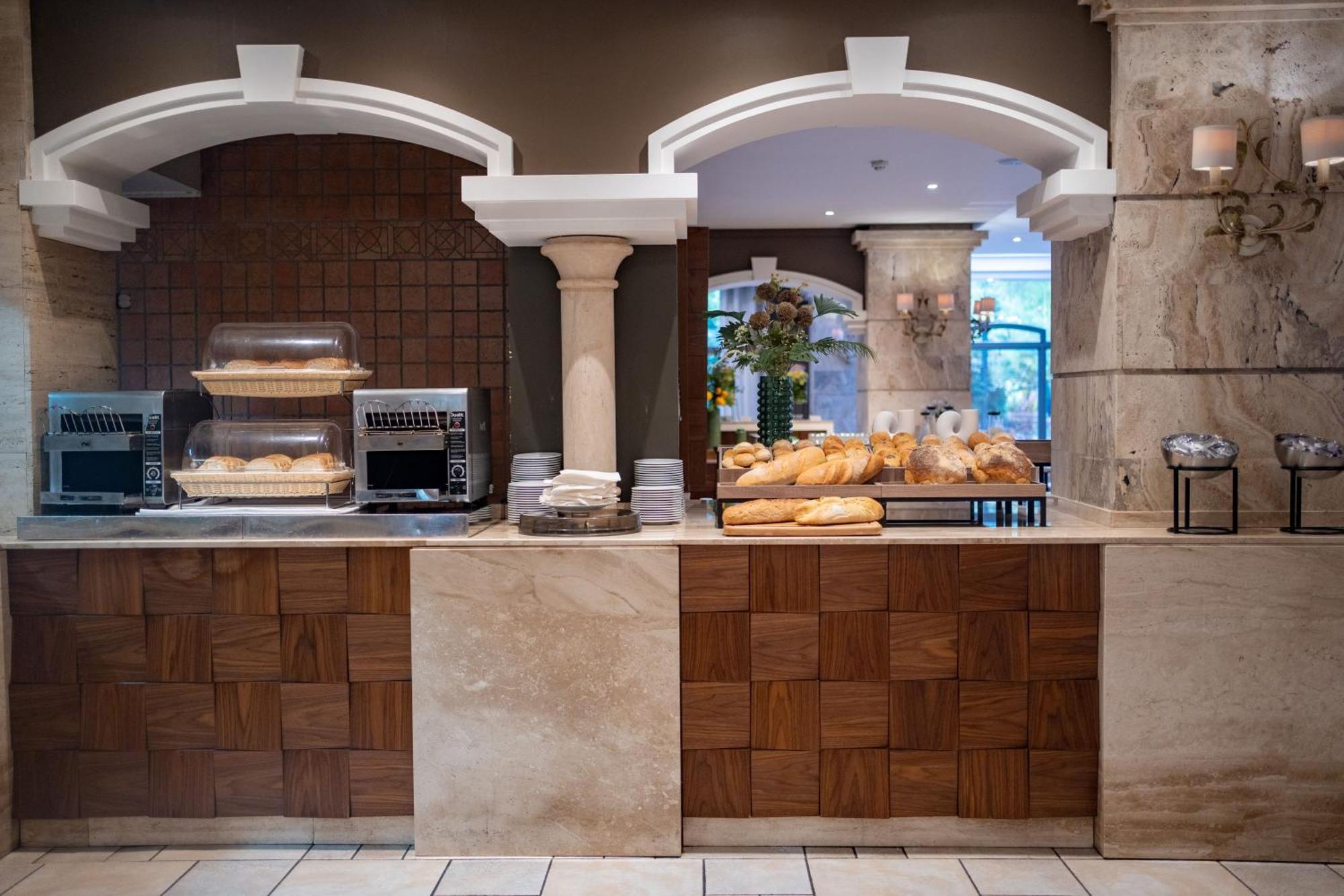 Maritim Antonine Hotel&Spa Mellieħa Esterno foto