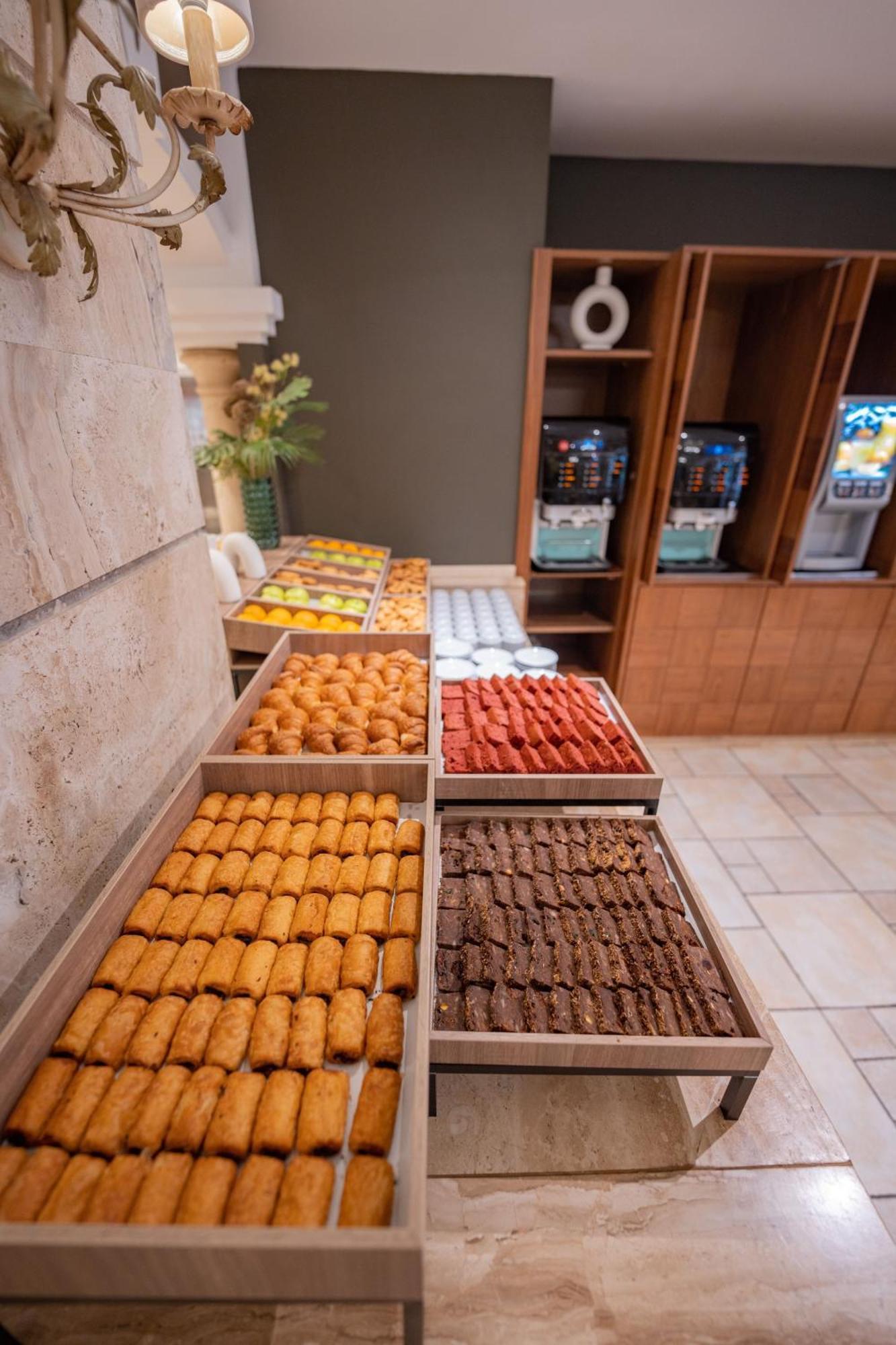 Maritim Antonine Hotel&Spa Mellieħa Esterno foto